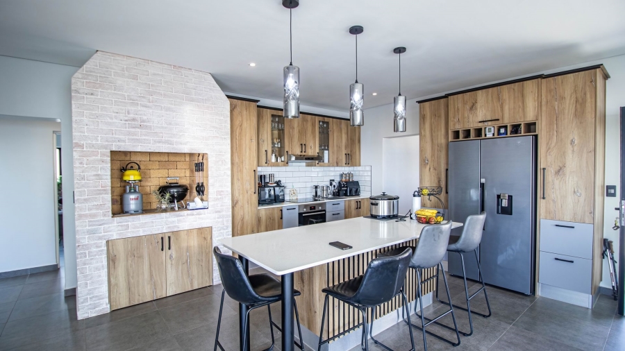 3 Bedroom Property for Sale in Hoogland Western Cape